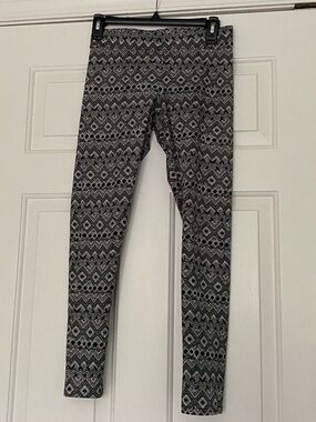 American Eagle Outfitters Black & White Geometric Print Leggings
